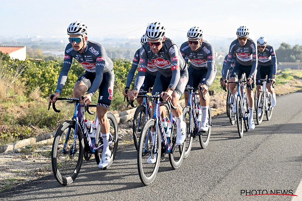 Four riders extend their journey with Alpecin-Deceuninck for two years